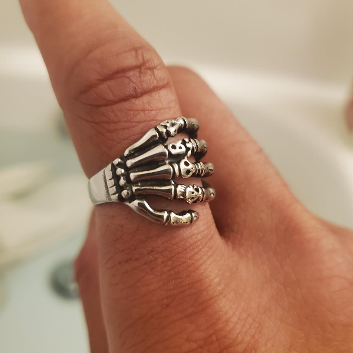 Gothic Claw Skull Ring