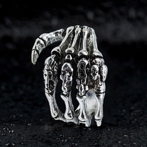 Gothic Claw Skull Ring